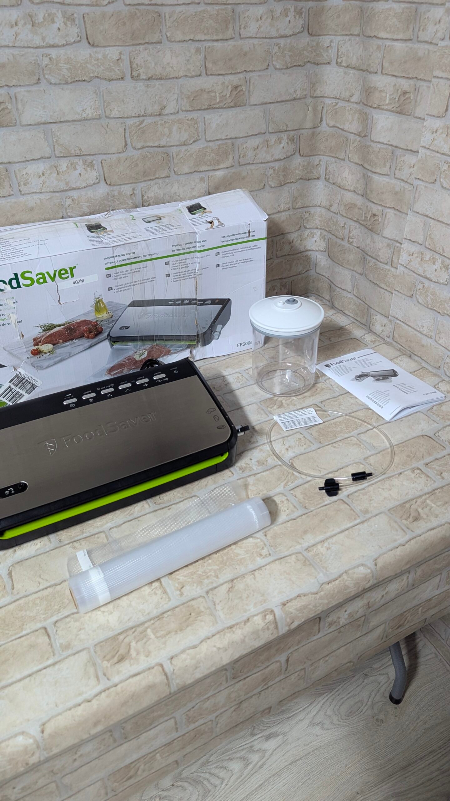 Foodsaver Envasadora al Vacío con almacenamiento de rollos integrado - Imagen 3
