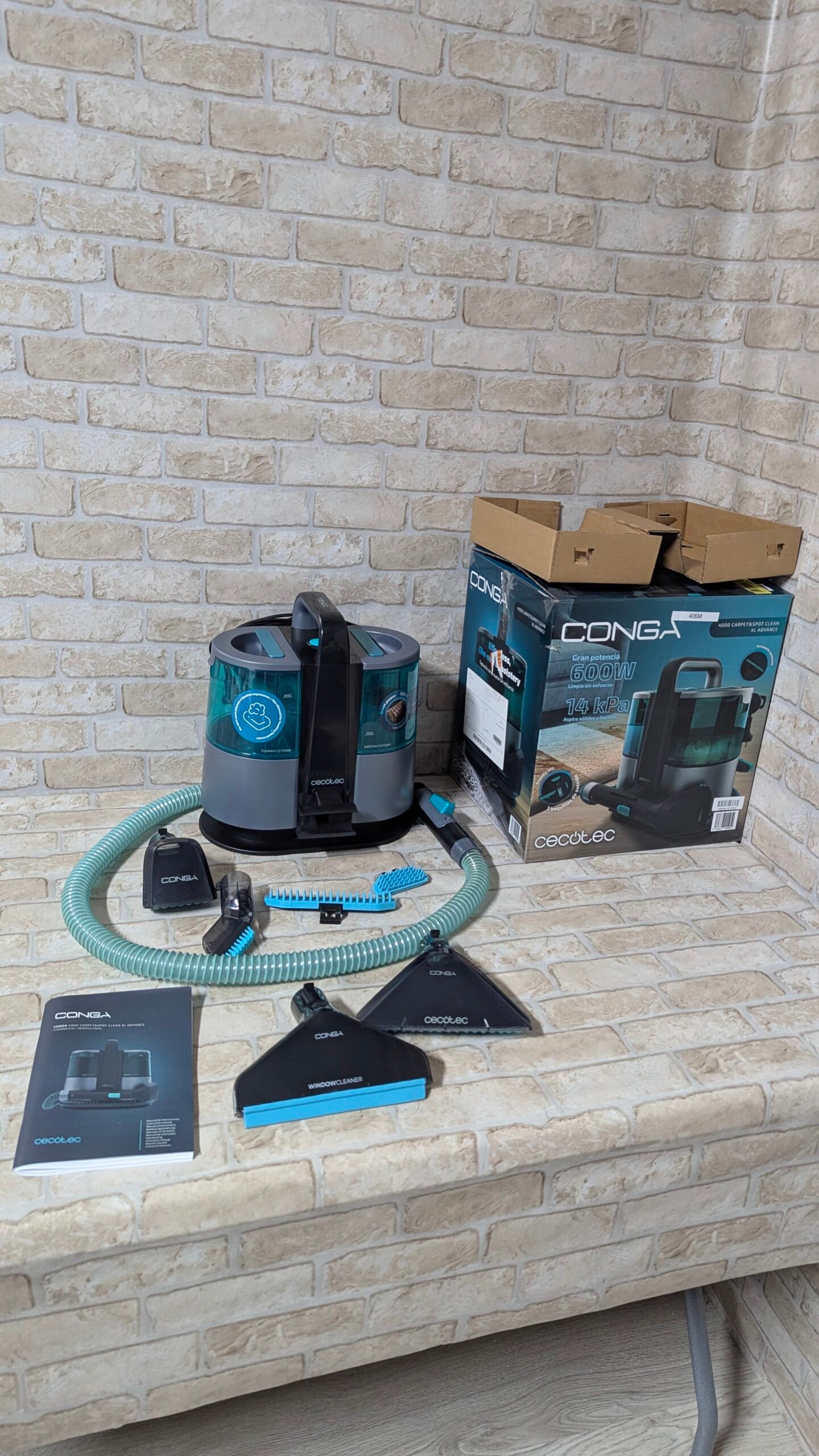 Cecotec Limpiador Aspirador de Tapicerías y Alfombras con Cable Conga 4000 - Imagen 2