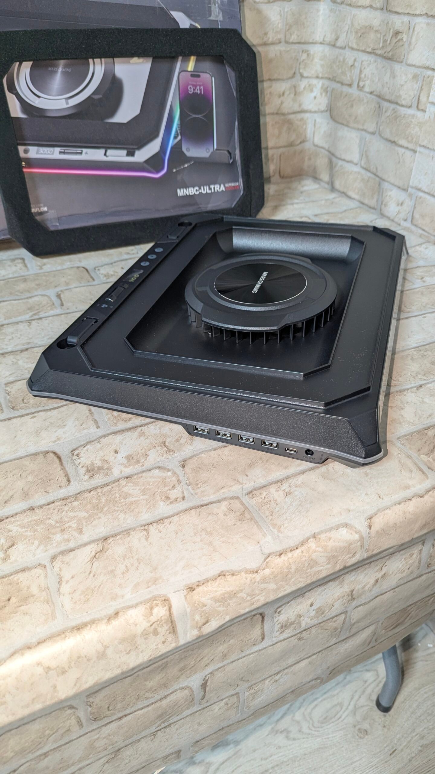 Mars Gaming MNBC-Ultra, Base Refrigeradora y Stand, Ventilador 140mm - Imagen 4